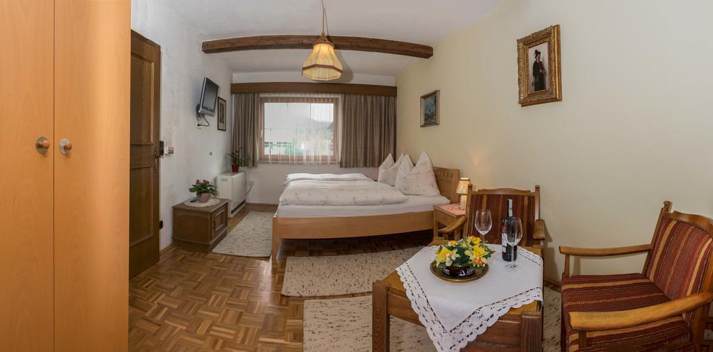 Kreuzhof Seefeld Зеефелд в Тирол Стая снимка