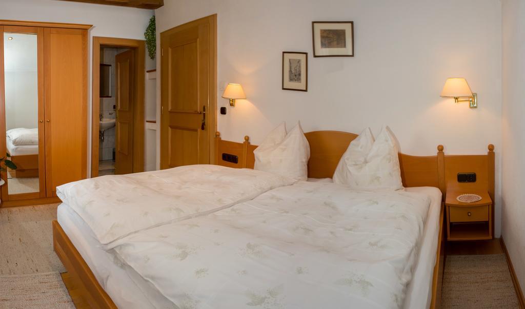 Kreuzhof Seefeld Зеефелд в Тирол Стая снимка